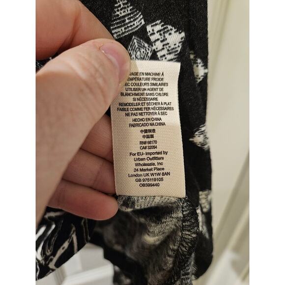 Free People Dazed Top in Washed Black Swing Blouse Womens Size Medium - Picture 6 of 7